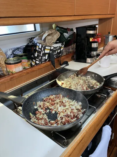 Vitorlázás a Balatonon és Adrián